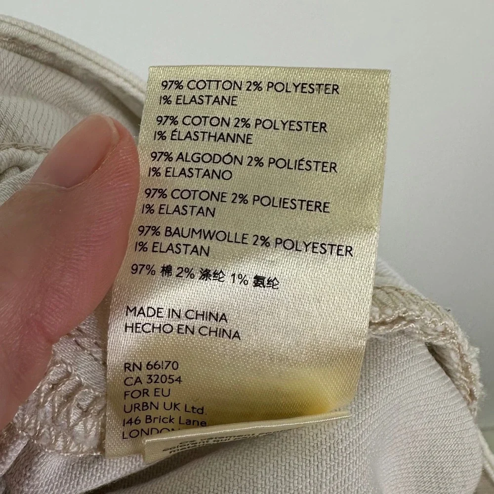 Anthropologie Pilcro Rolled Hem Distressed Denim Shorts Cream Size 28 - Picture 6 of 6